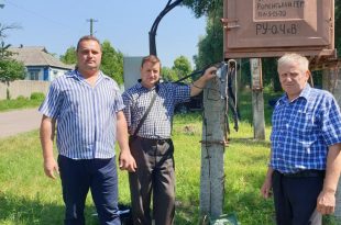 ПІСЛЯ БАГАТЬОХ РОКІВ ТЕМРЯВИ ЗАСВІТИЛИСЯ ВУЛИЦІ МОСКОВСЬКОГО