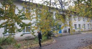 ПРИЙШЛА РЕФОРМА В МЕДИЦИНУ – В ЦРЛ СКОРОЧУЄТЬСЯ ТРЕТИНА  ПЕРСОНАЛУ І ЗАКРИВАЮТЬСЯ ТРОЄ ВІДДІЛЕНЬ