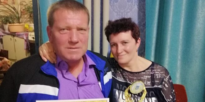 МИКОЛА ПОПОВИЧЕНКО ПІШОВ ПО СТОПАХ ДРУЖИНИ. ПІДОПІЧНІ НЕ ПРОТИ, ЩОБ ЇХ ОБСЛУГОВУВАВ СОЦІАЛЬНИЙ РОБІТНИК-ЧОЛОВІК