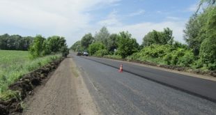 ВПЕРШЕ ЗА ОСТАННІ РОКИ В РАЙОНІ КАПІТАЛЬНО РЕМОНТУЄТЬСЯ ДОРОГА