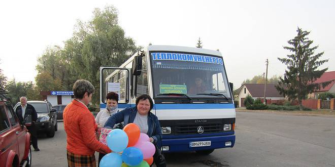КОМУНАЛЬНИЙ АВТОБУС ЗДІЙСНИВ ПЕРШІ РЕЙСИ