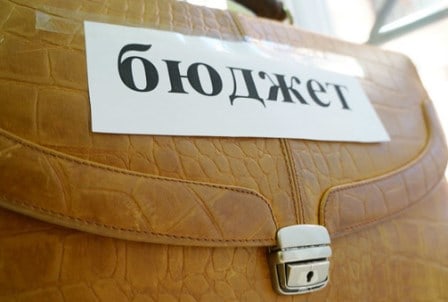 ПОНАД  8 МІЛЬЙОНІВ ГРИВЕНЬ ВІЛЬНОГО ЗАЛИШКУ ДІЛИТИМУТЬ НА ЧЕРГОВІЙ СЕСІЇ СЕЛИЩНОЇ РАДИ