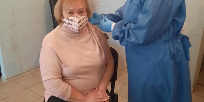ПІДОПІЧНИХ СИНІВСЬКОГО БУДИНКУ-ІНТЕРНАТУ ВАКЦИНОВАНО ПРОТИ КОРОНАВІРУСУ