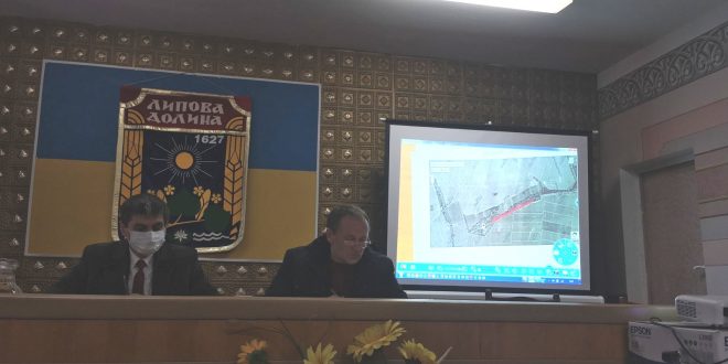 НА СЕСІЇ ЗНОВУ ГОВОРИЛИ ПРО СОЦІАЛЬНУ СПРАВЕДЛИВІСТЬ У РОЗПОДІЛІ ЗЕМЛІ
