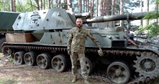 ЗАХИСНИК УКРАЇНИ АНДРІЙ  БОГДАНОВСЬКИЙ: «МІЙ ШЛЯХ ВІД  ПРОГРАМІСТА ДО НАВІДНИКА  ВАЖКОЇ ГАРМАТИ ПРОЙШОВ ЧЕРЕЗ ВІЙНУ»