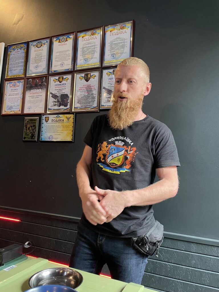 Луцькі волонтери закликають українців активніше «включатися» у війну
