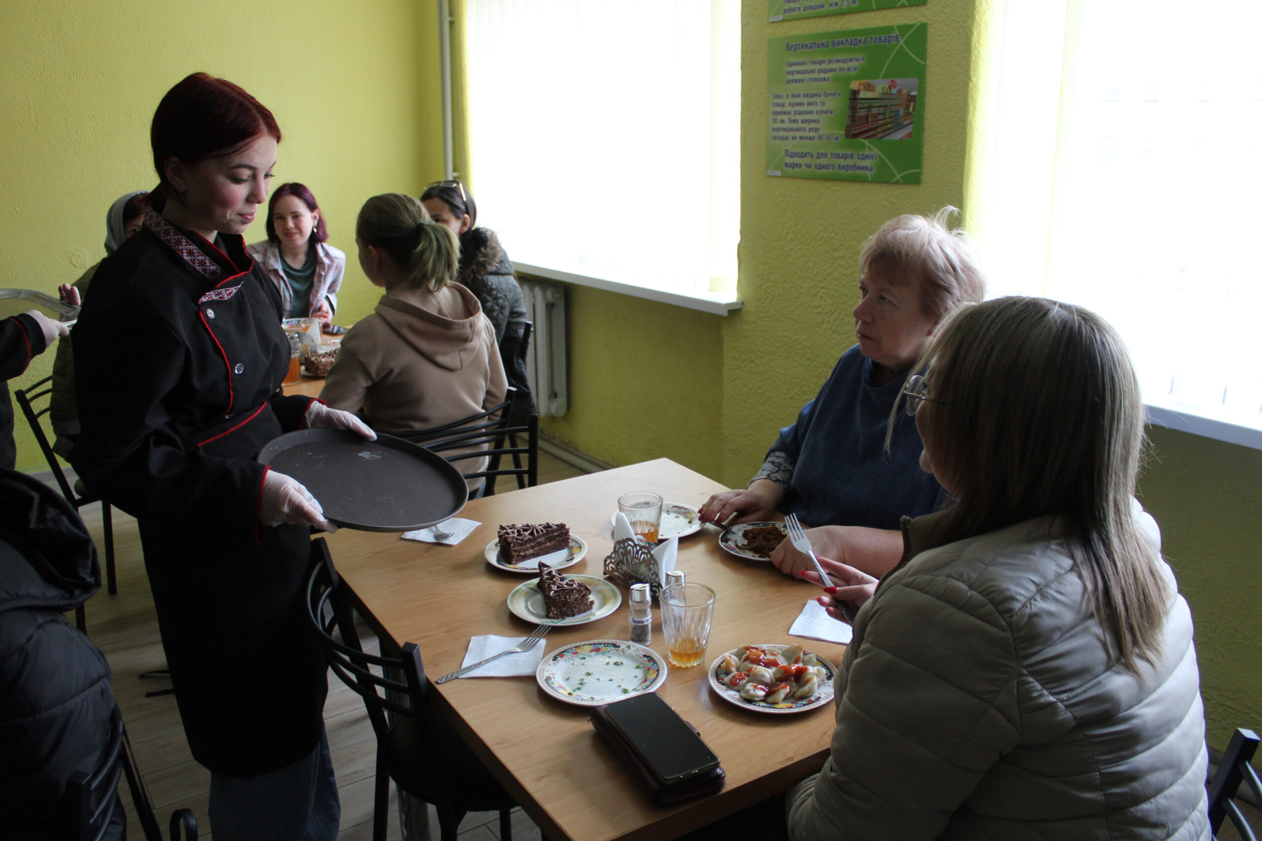 Учнівське кафе «Успіх» успішно працює в Синівці