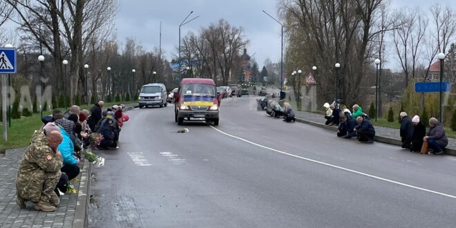 Живий коридор пам’яті: як зробити прощання з Героями гіднішим