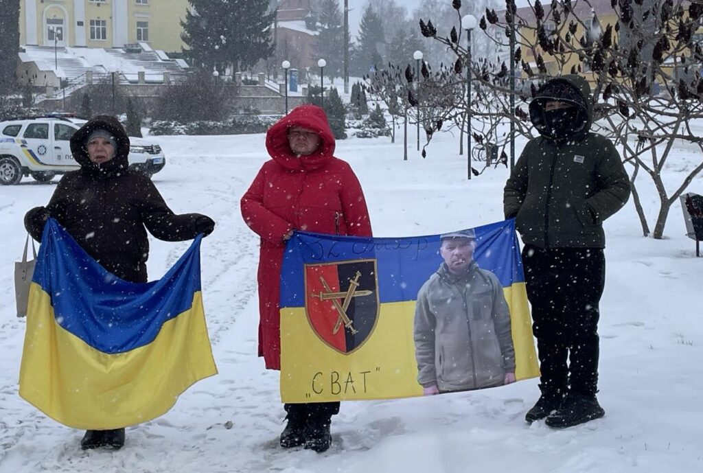 Зник безвісти - не значить забутий: історії родин, які чекають
