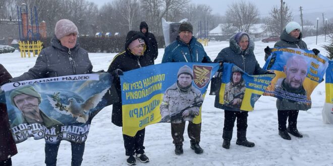 Зник безвісти - не значить забутий: історії родин, які чекають